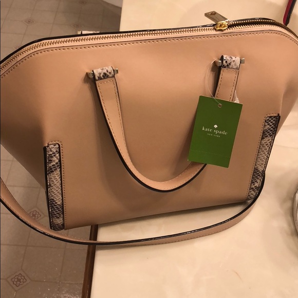 Kate Spade Purse - Picture 2 of 2
